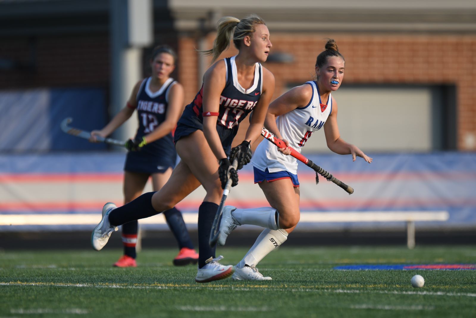 IND vs RIV field hockey_2.jpg